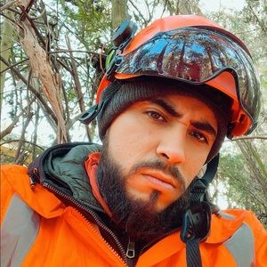 Meet your Posher, Simon